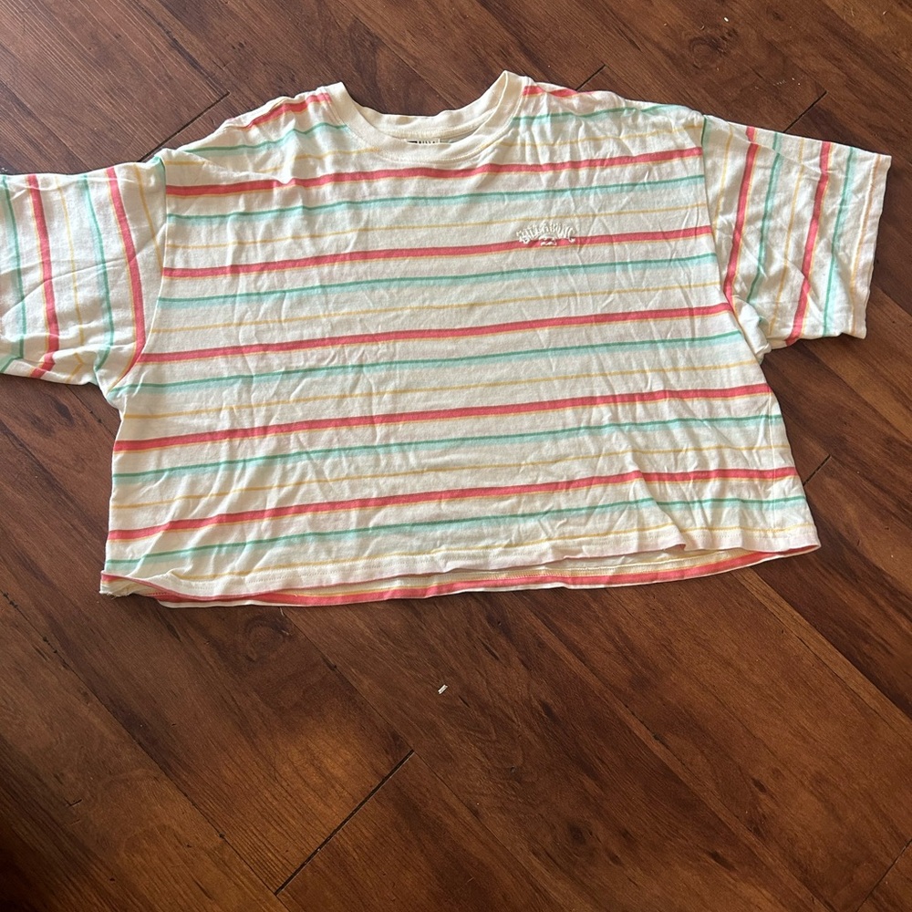 Billabong Red and Green Short Sleeve Tee